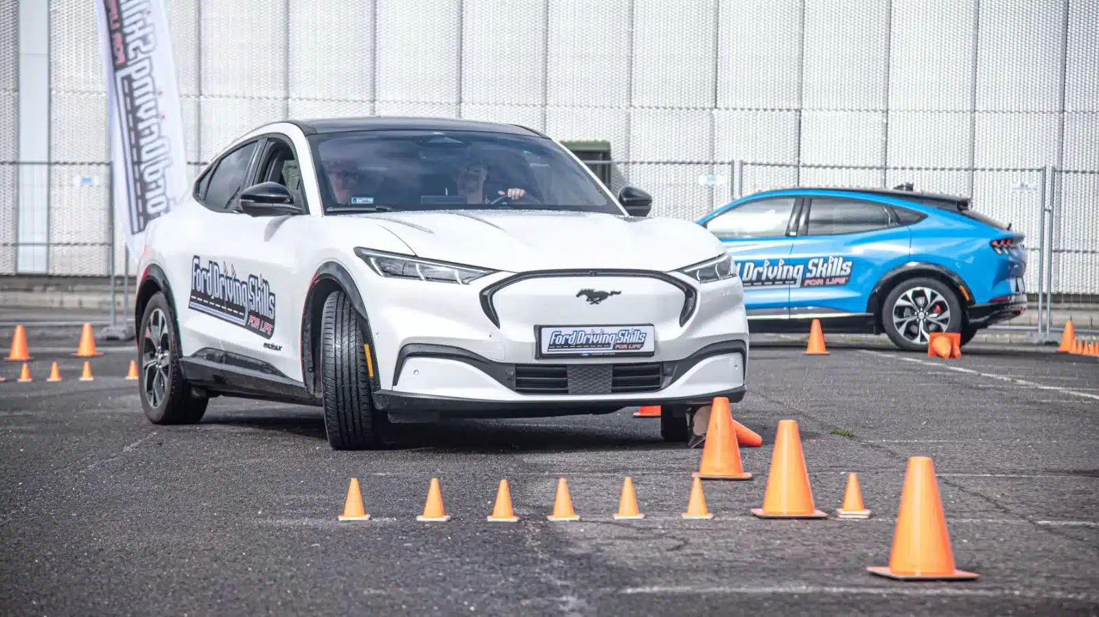 A Ford Driving Skills for Life szeptember 2324én ingyenes gyakorlati